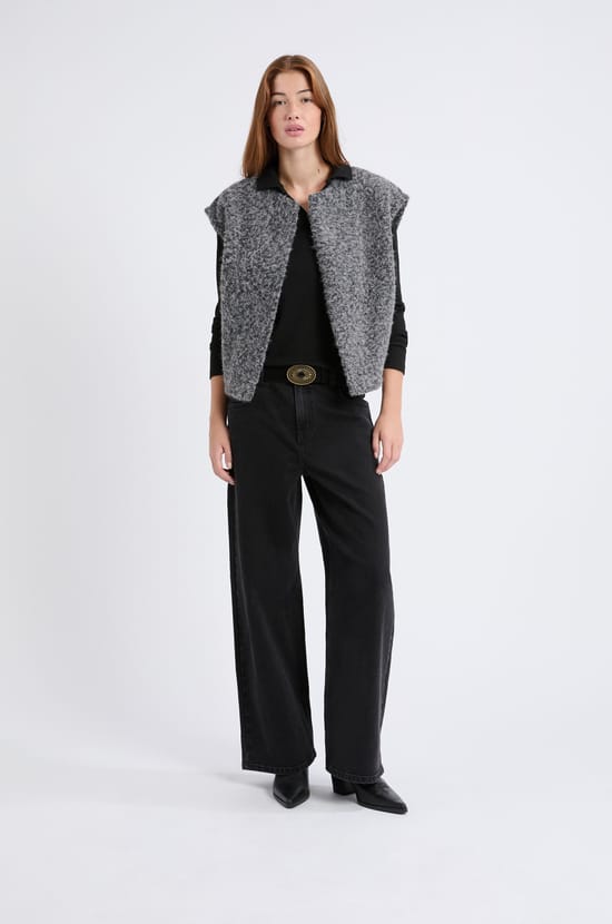 Gilet sans manches;${refinementColor}