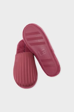 Ensemble chaussons mules et masque;${refinementColor}