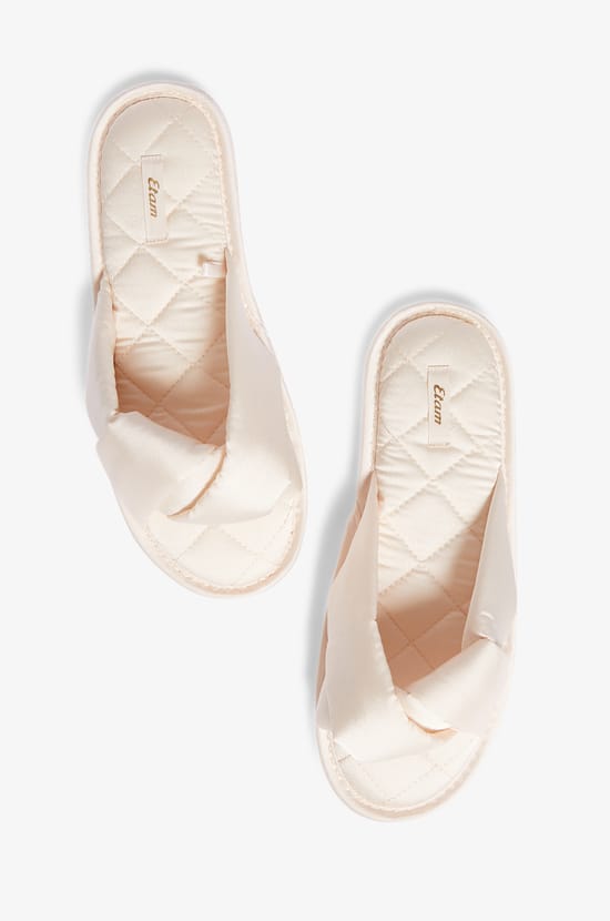 SPE RU Chaussons tongs;${refinementColor}