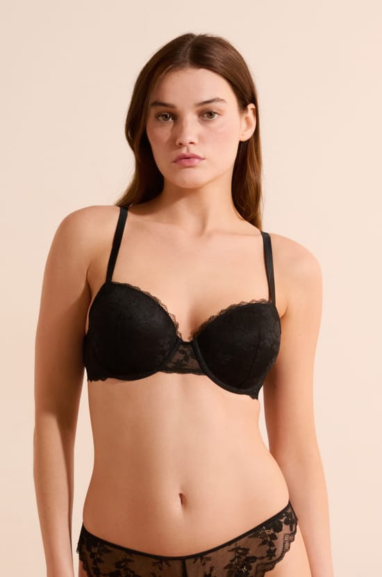 Soutien-gorge coques fines avec broderie;${refinementColor}