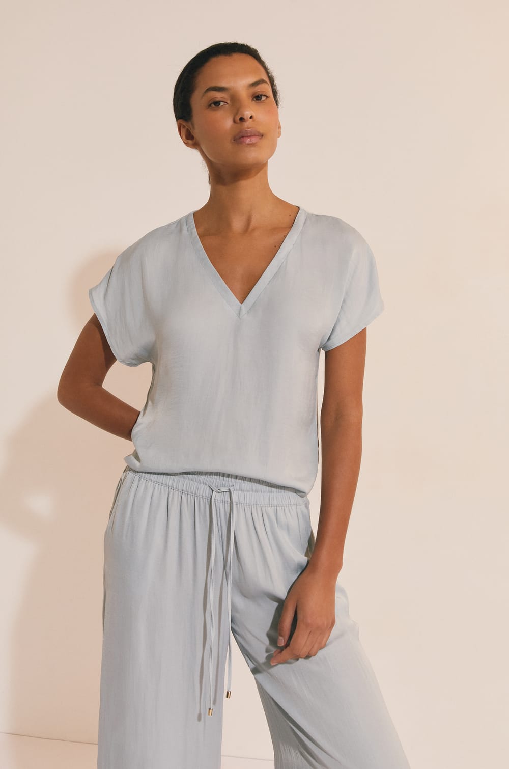 Top de pyjama satin&eacute;;${refinementColor}