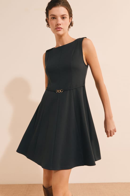 Robe courte avec d&eacute;tail dor&eacute; en coton;${refinementColor}