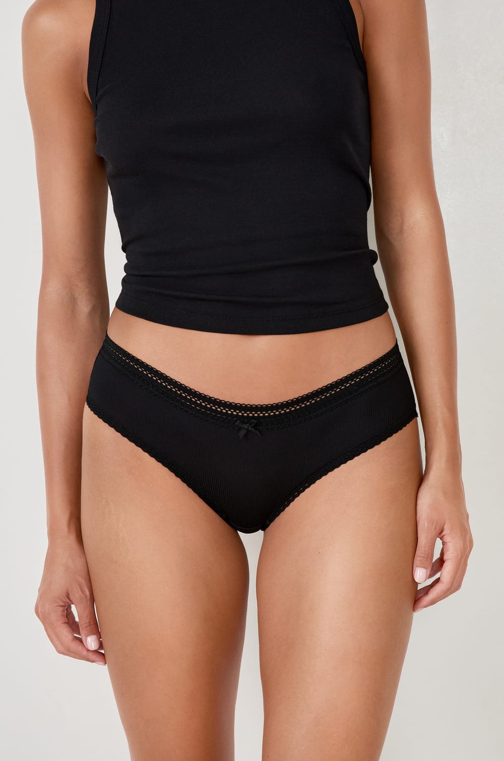 Shorty aus Mikrofaser mit Spitzensäumen;${refinementColor}