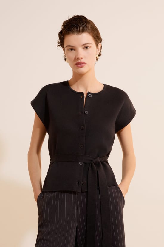 Cardigan &agrave; manches courtes avec lien &agrave; nouer;${refinementColor}