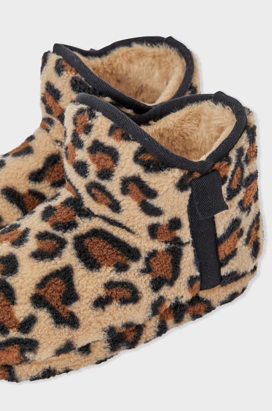 Chaussons bottines en fausse fourrure;${refinementColor}