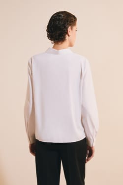 Long-sleeved cotton shirt;${refinementColor}