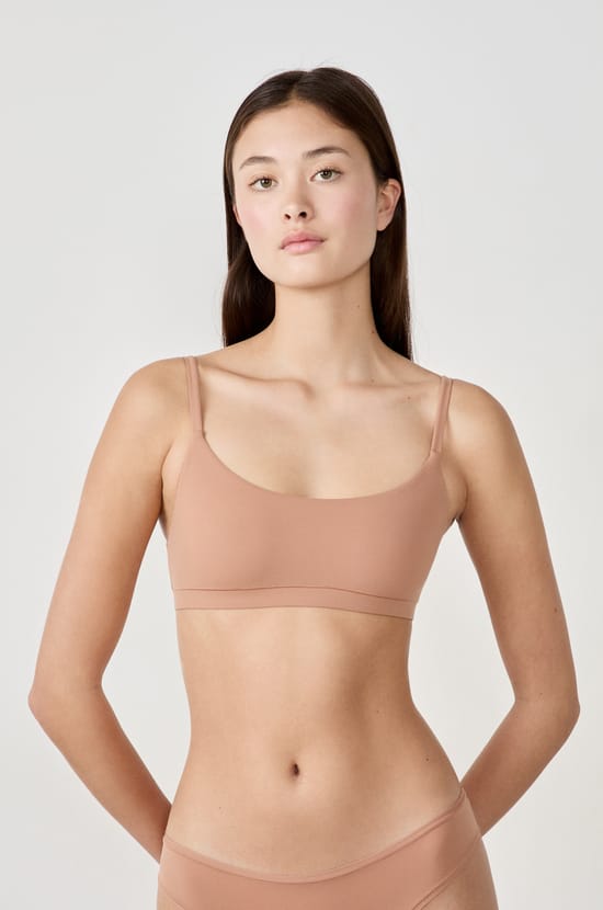 Brassi&egrave;re en microfibre;${refinementColor}