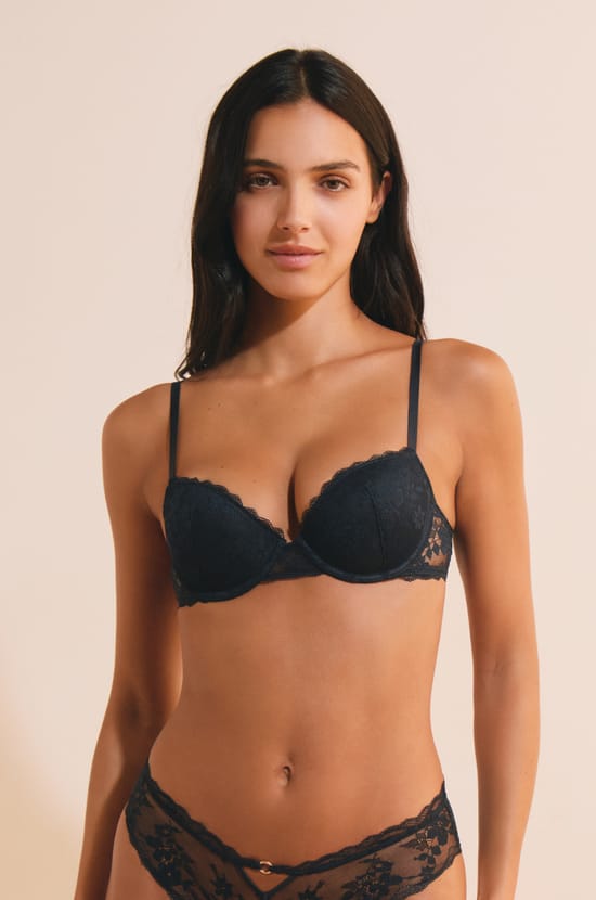 Soutien-gorge coques fines avec broderie;${refinementColor}