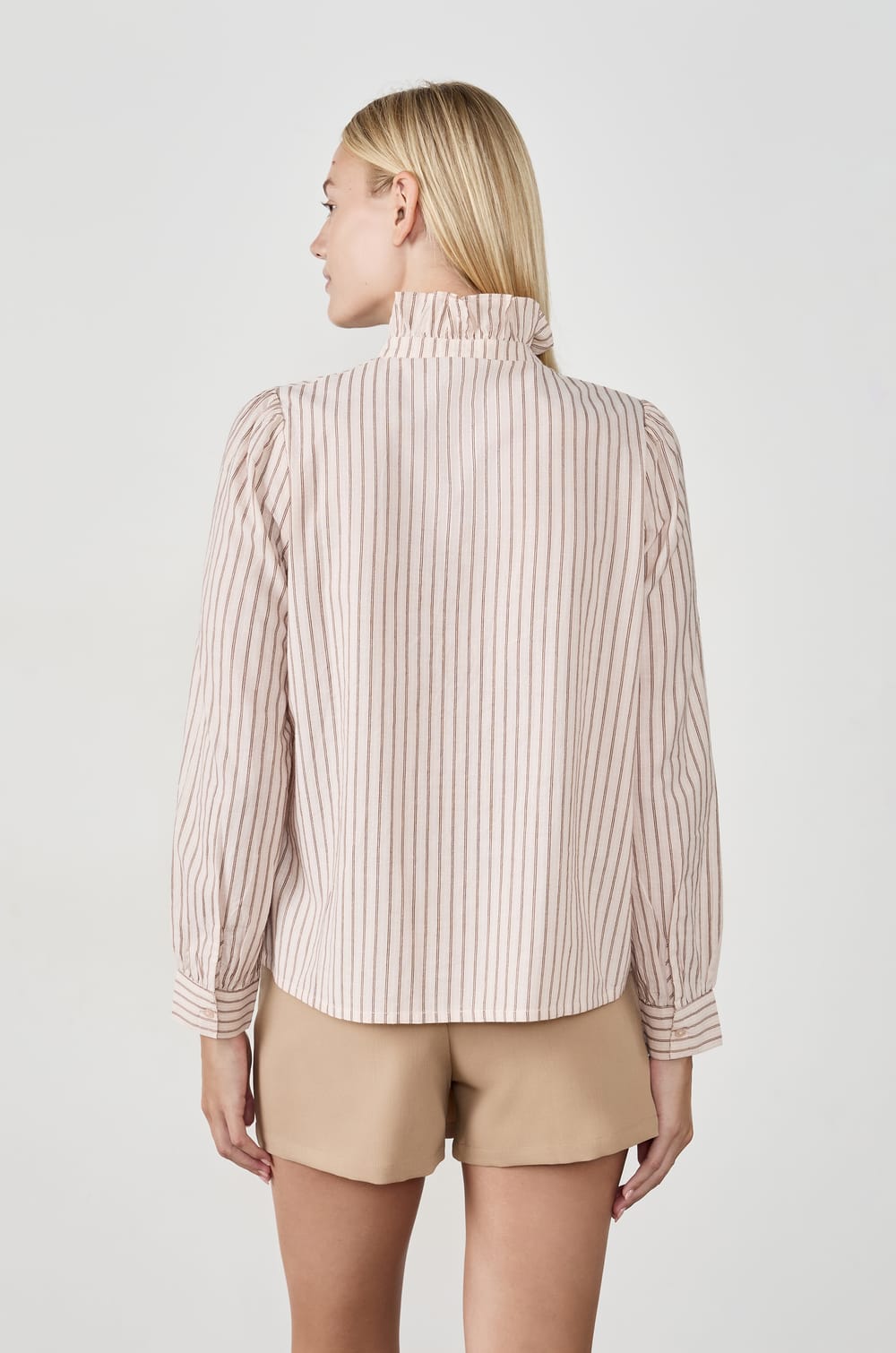 Chemise à rayures;${refinementColor}