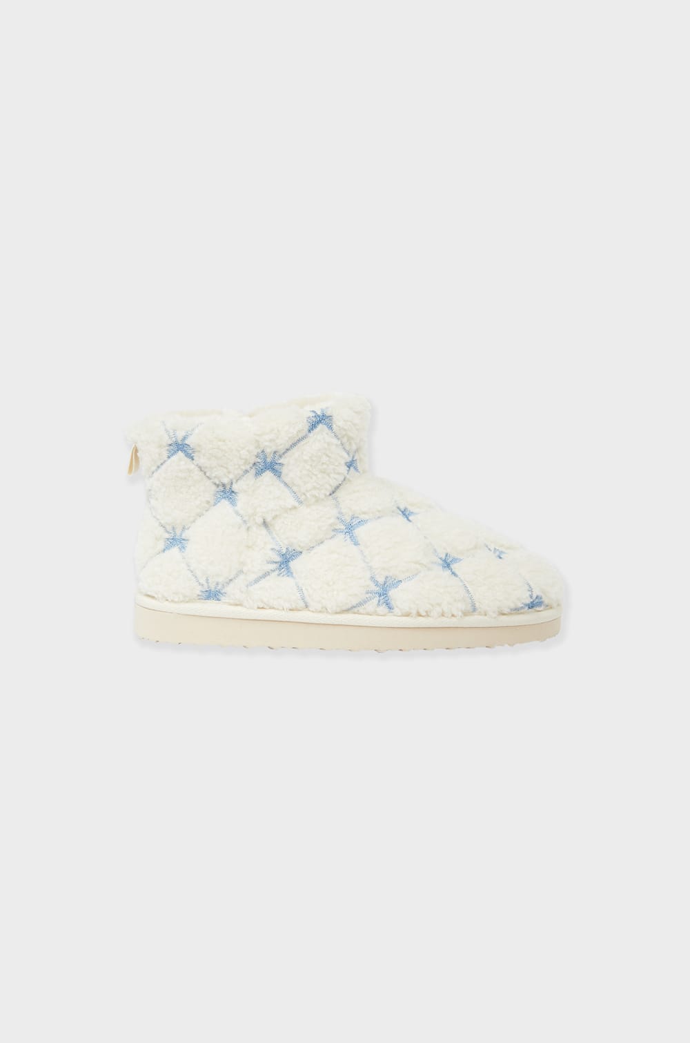 Chaussons bottines avec fausse fourrure;${refinementColor}