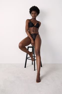 Bra No. 2 - Plunging Push-Up;${refinementColor}
