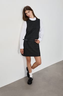 Robe courte sans manches avec ceinture;${refinementColor}