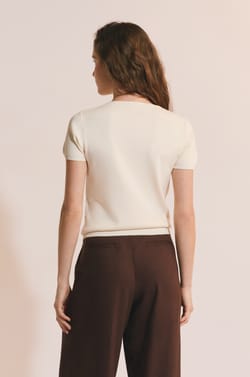 T-shirt manches courtes avec d&eacute;tail bijoux;${refinementColor}