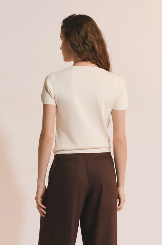 T-shirt manches courtes avec d&eacute;tail bijoux;${refinementColor}