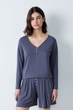  Top liso de manga larga;${refinementColor}