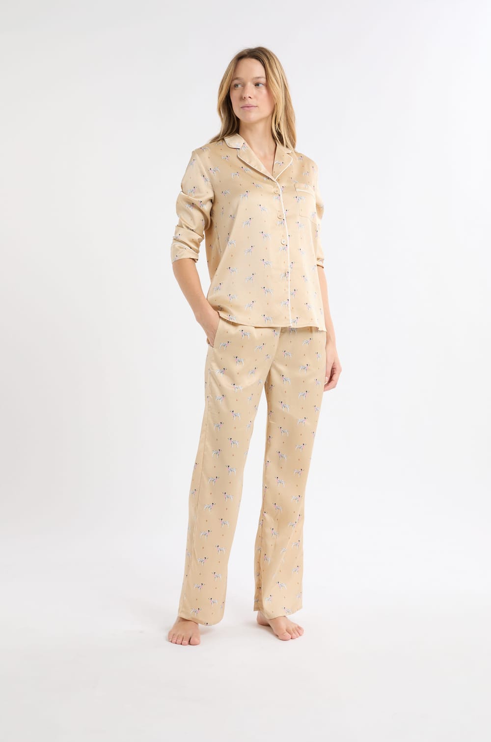 Pantalon de pyjama en satin à motifs chiens;${refinementColor}