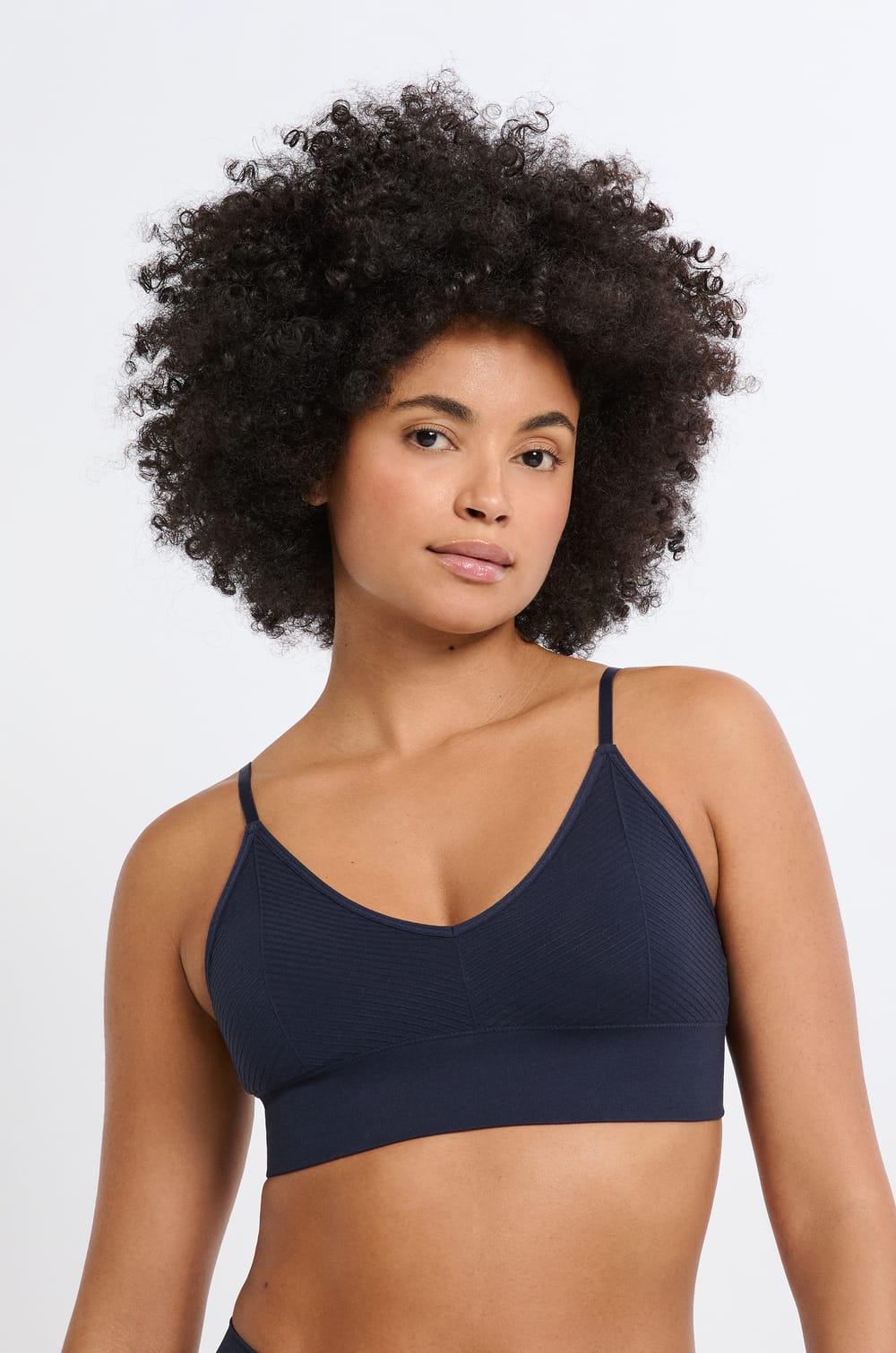 Soutien-gorge brassière sans armature;${refinementColor}