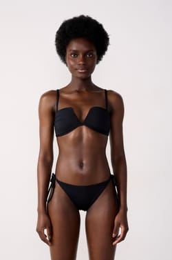 Strapless lightly lined bra with removable straps bikini top;${refinementColor}