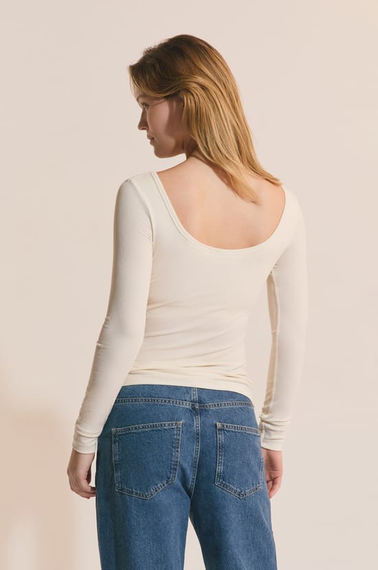 Long-sleeved round neck t-shirt with integrated bra;${refinementColor}