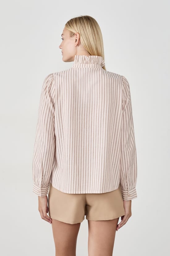 Striped Shirt;${refinementColor}