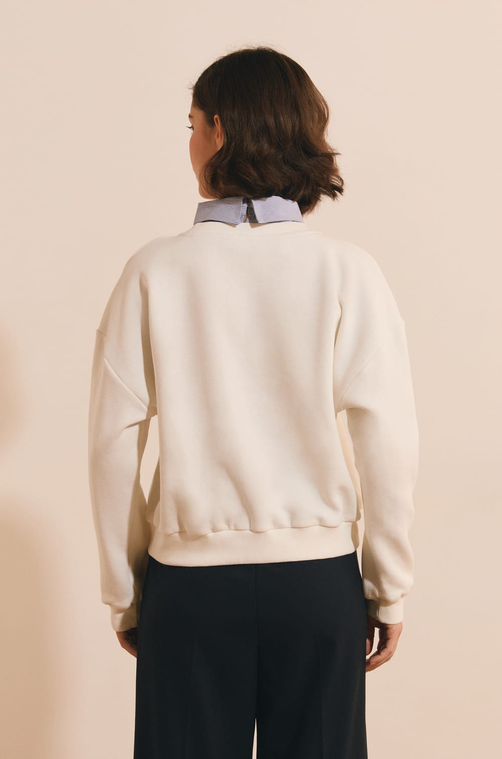 Pull avec lien &agrave; nouer avec coton;${refinementColor}