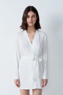 Bata con lazada de modal;${refinementColor}