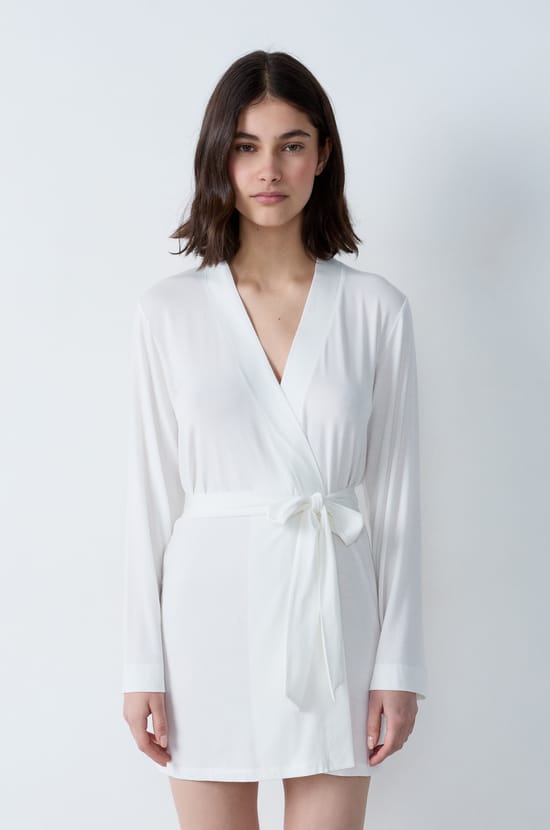 Bata con lazada de modal;${refinementColor}