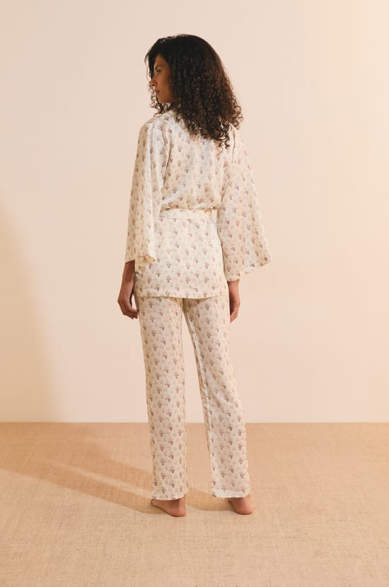 Ensemble de pyjama 3 pi&egrave;ces &agrave; motifs fleuris;${refinementColor}