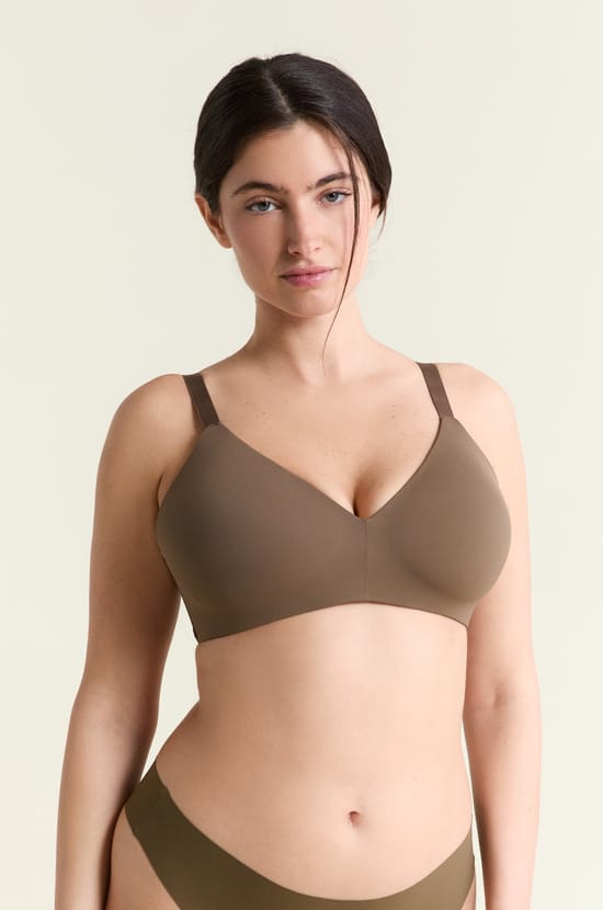 Wireless lightly lined microfibre bra;${refinementColor}