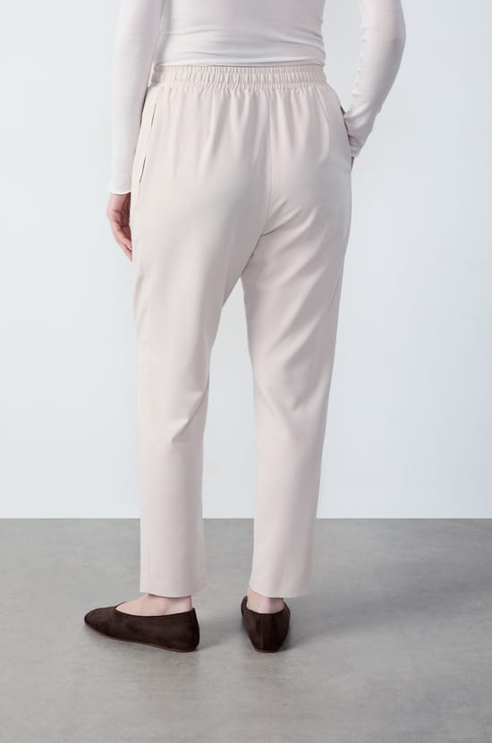 Pantalon coupe cigarette à nouer;${refinementColor}