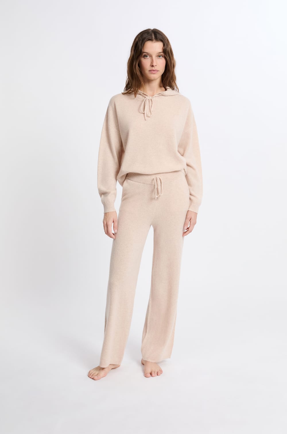 Sweter z kapturem z kaszmiru;${refinementColor}