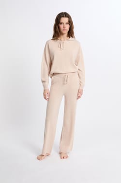 Sweter z kapturem z kaszmiru;${refinementColor}