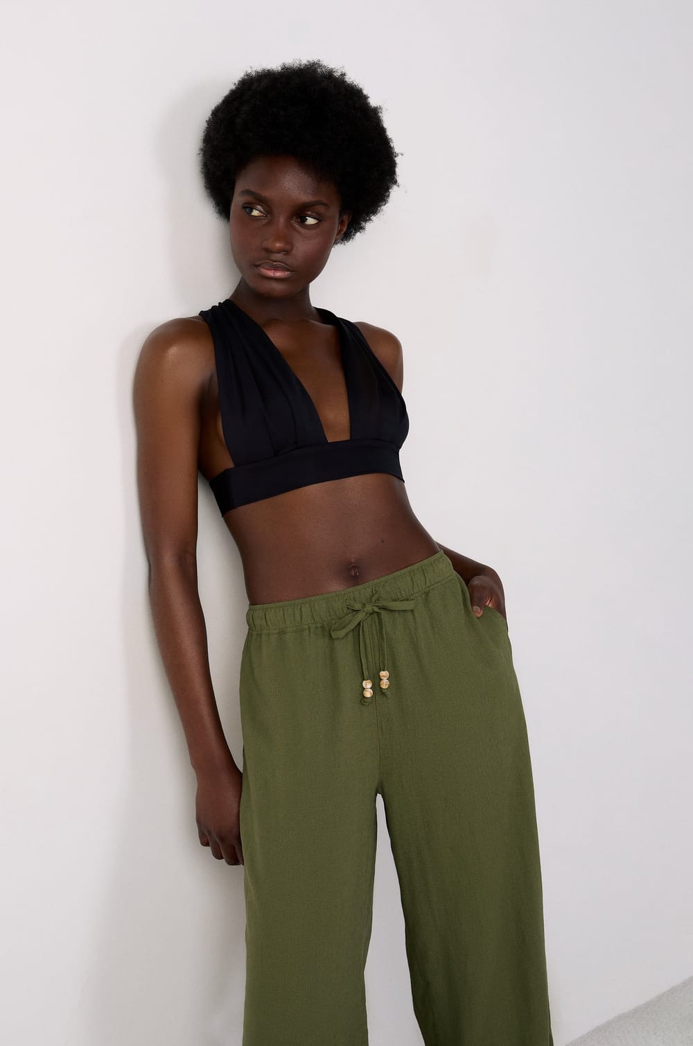 Pantalón de playa ancho de lino;${refinementColor}