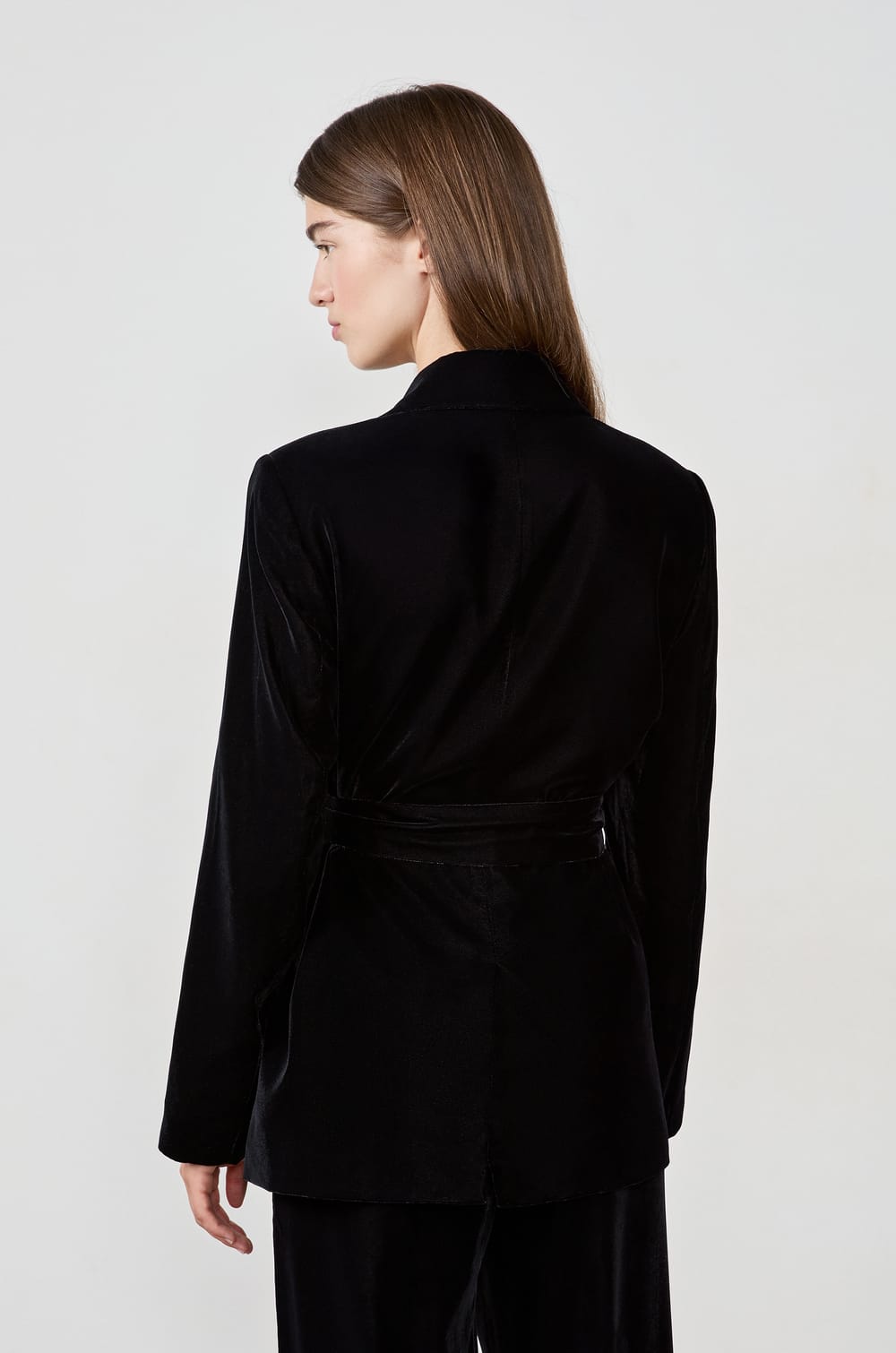 Blazer &agrave; nouer en velours;${refinementColor}