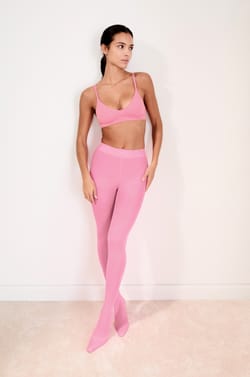 Triangle microfiber bra with removable pads;${refinementColor}