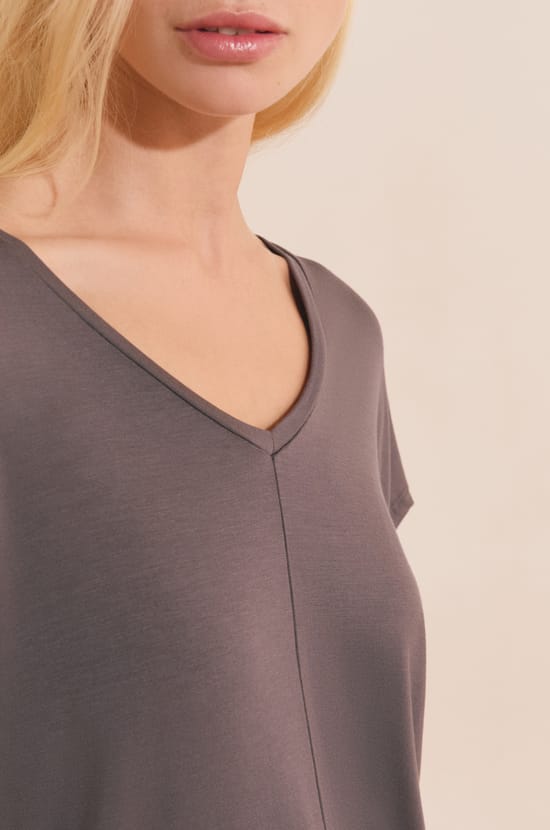Top de manga corta liso de modal;${refinementColor}