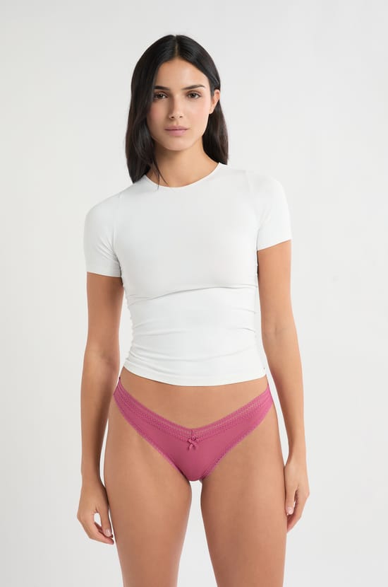 Tanga V-shape en microfibre et dentelle;${refinementColor}