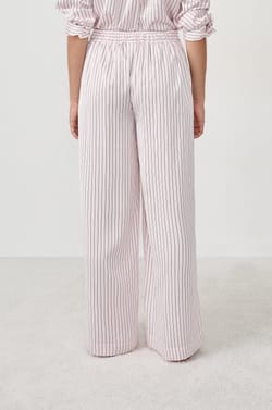 Pantalon de pyjama en satin à rayures;${refinementColor}