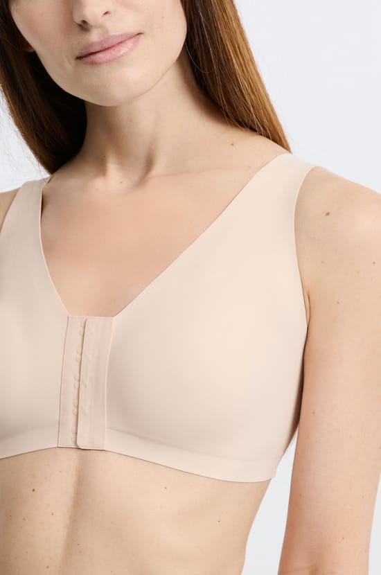 Wireless post-mastectomy bralette with front opening;${refinementColor}