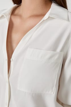 Long-sleeved shirt;${refinementColor}