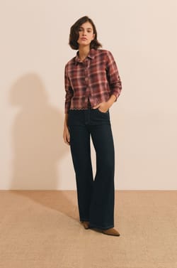 Chemise courte &agrave; carreaux avec broderies;${refinementColor}