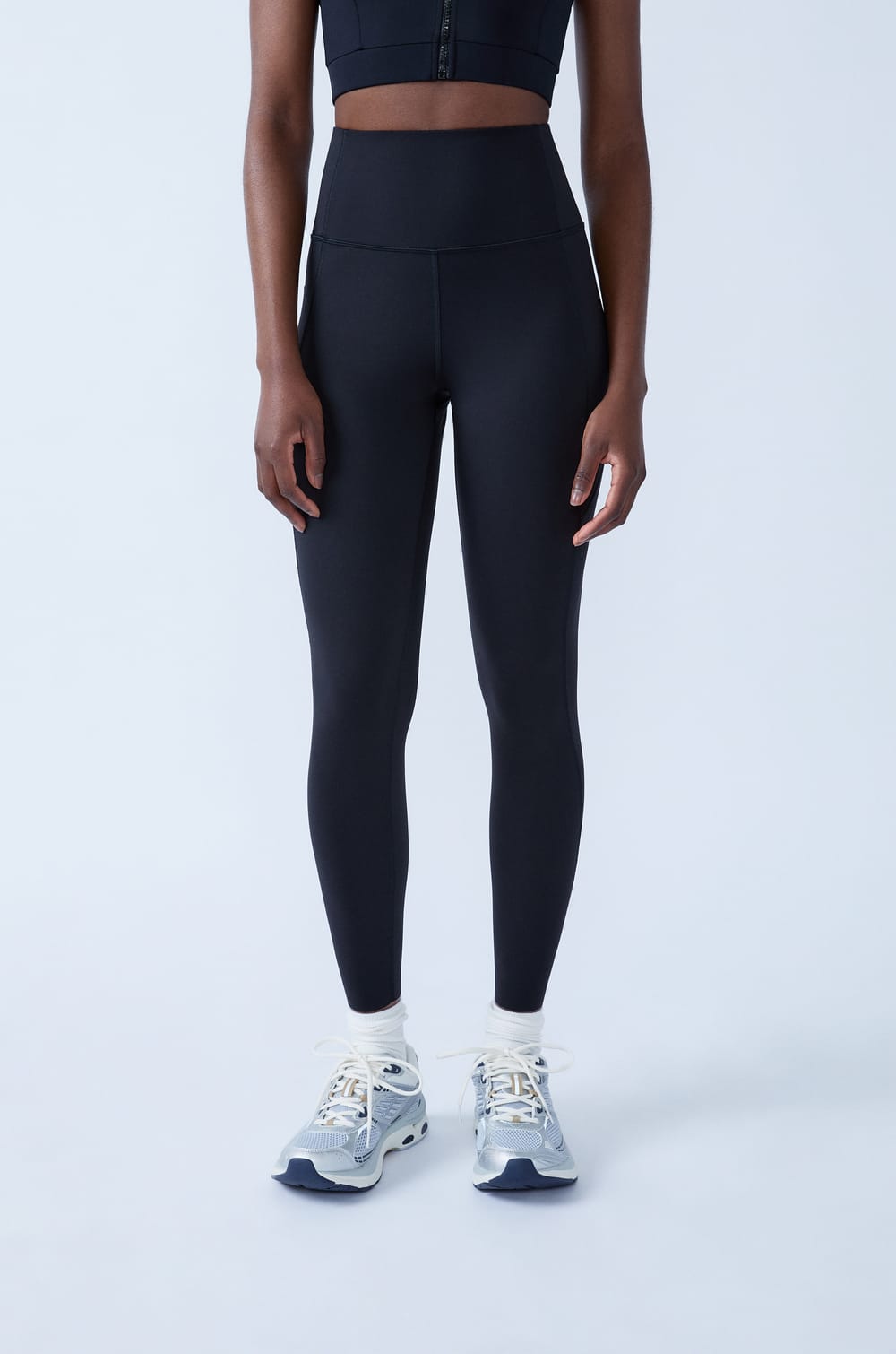 Shaping Legging With Tummy Control Effect;${refinementColor}