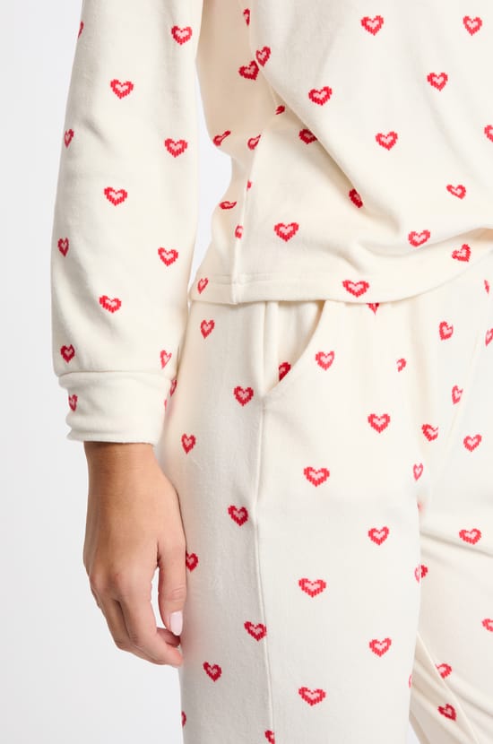 Pyjama 2 pièces à motifs coeurs;${refinementColor}