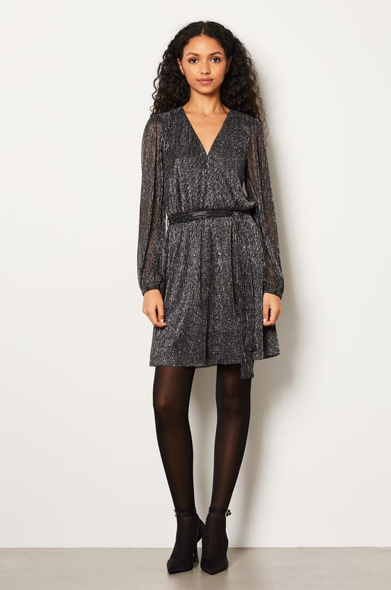 Robe courte à paillettes;${refinementColor}