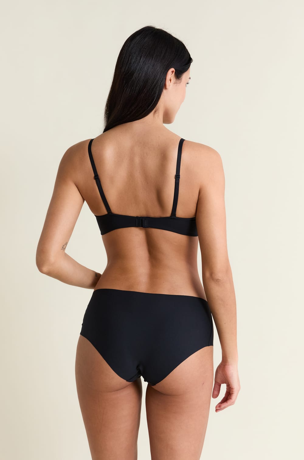 Wireless Lightly Lined Bra in Microfiber;${refinementColor}