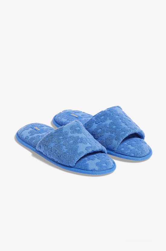 Slide Slipper;${refinementColor}