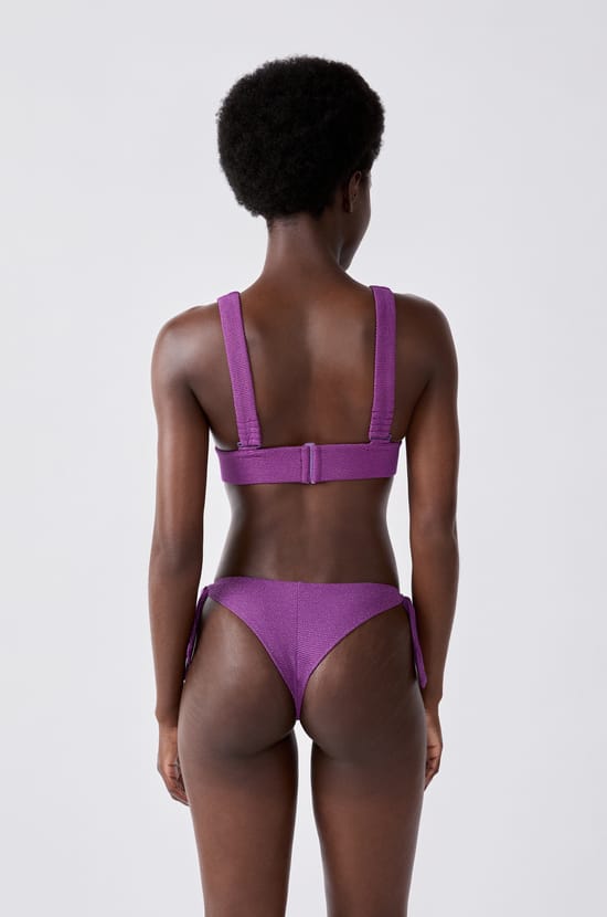 Triangle haut de maillot de bain brillant;${refinementColor}