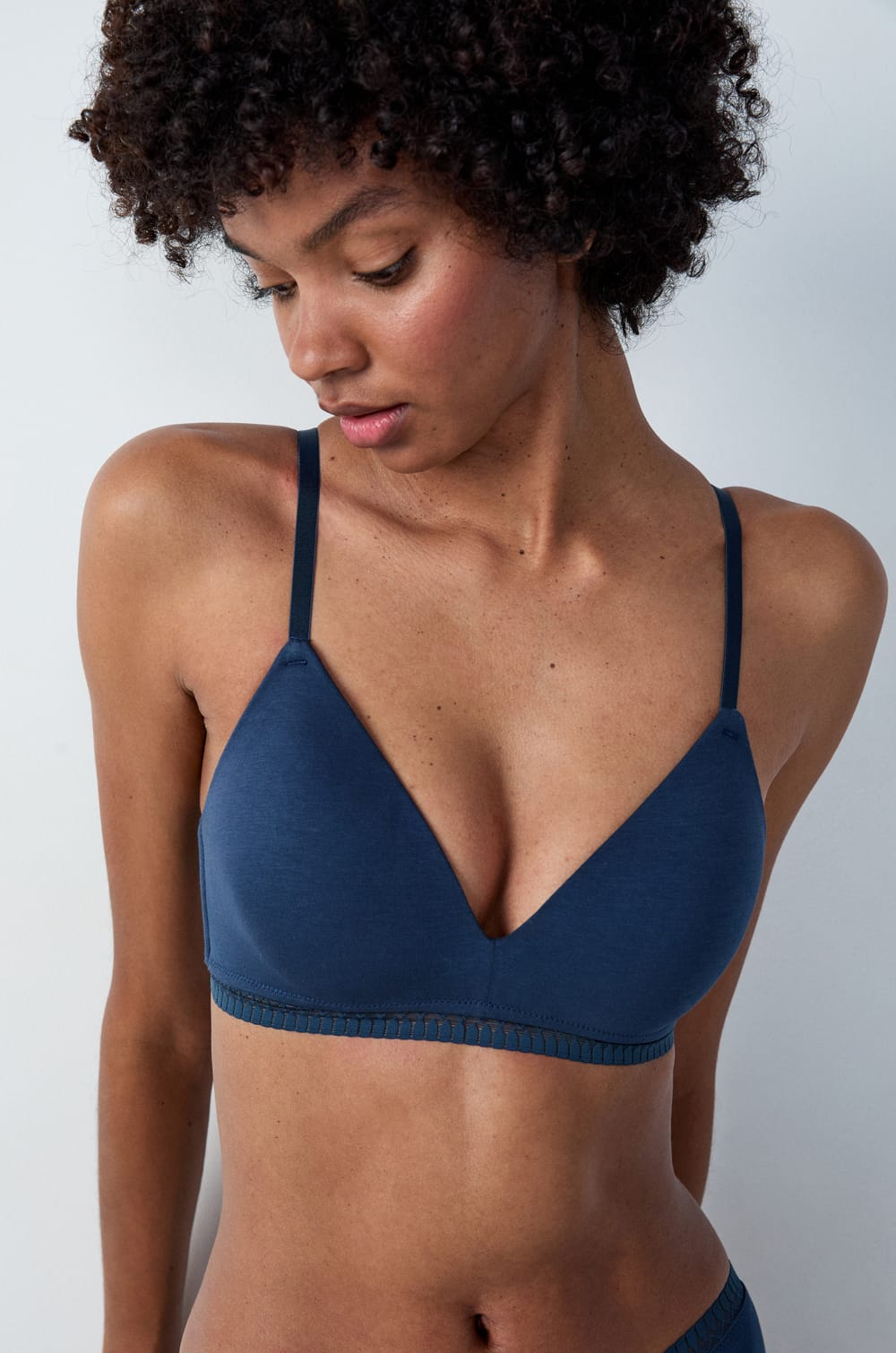 BH ohne Bügel mit leichten Schalen aus Baumwolle;${refinementColor}