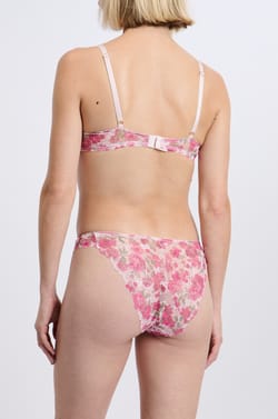 Culotte en dentelle;${refinementColor}