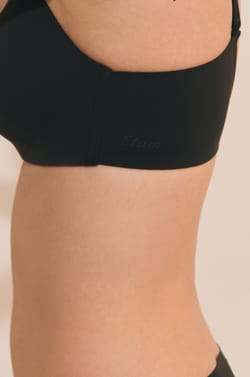 Soutien-gorge triangle sans armature en microfibre;${refinementColor}